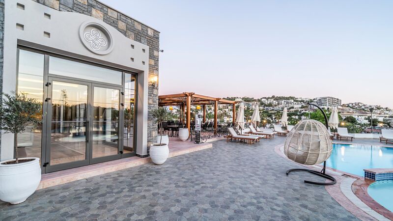 Elementa Boutique Hotel
