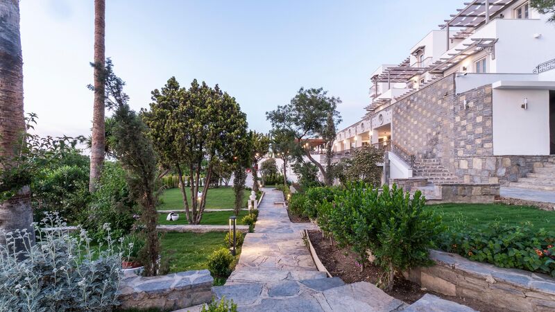 Elementa Boutique Hotel