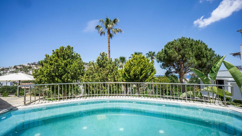 Elementa Boutique Hotel