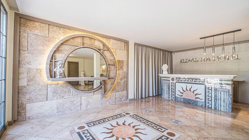 Elementa Boutique Hotel