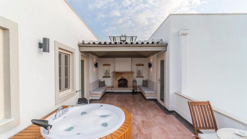 Elementa Boutique Hotel