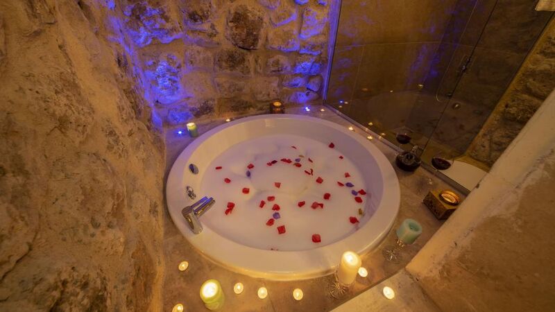 Sunak Cave Hotel