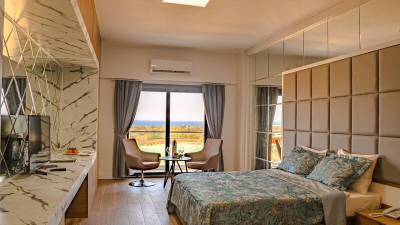 Novel Center Point Hotel