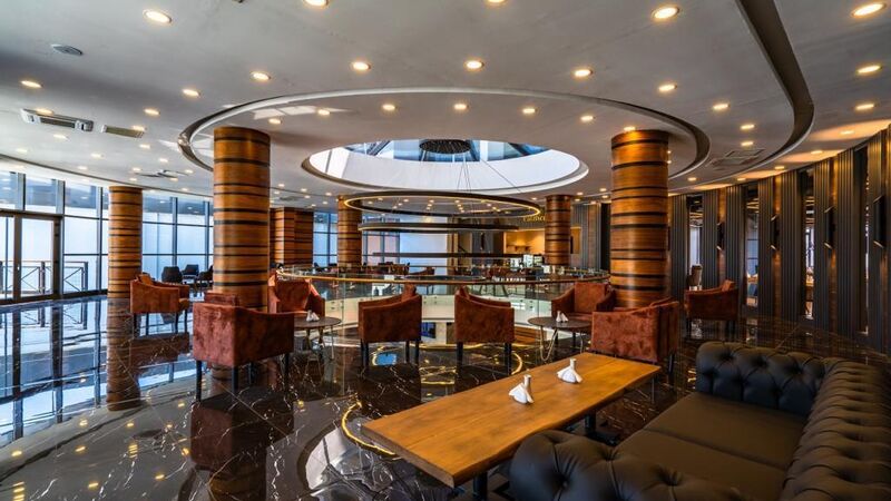 Novel Center Point Hotel