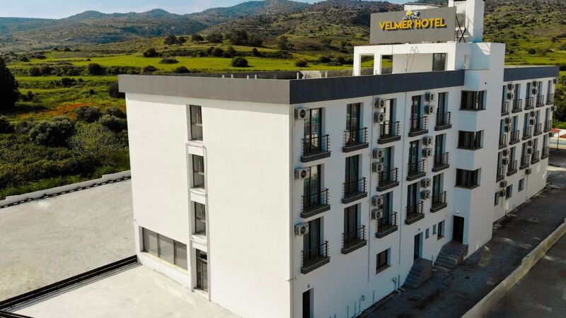 Velmer Hotel