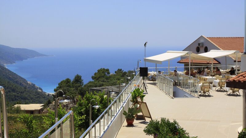 Golden Life Heights Delux Suit Hotel