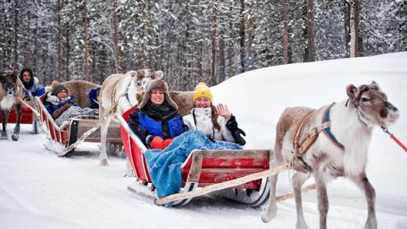 BÜYÜLEYİCİ KUZEY IŞIKLARI & LAPLAND -2027